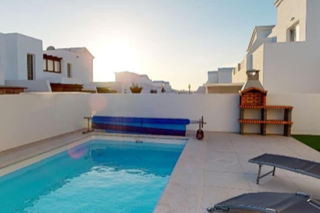 Villa Rosa Playa Blanca Luxury 2 Bed 2 Bath Villa With Private Pool, Patio Luaran gambar
